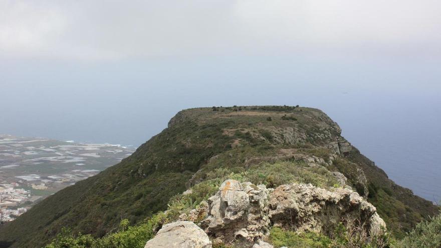 El Gobierno de Canarias inicia el primer estudio arqueológico de las atalayas de Tenerife