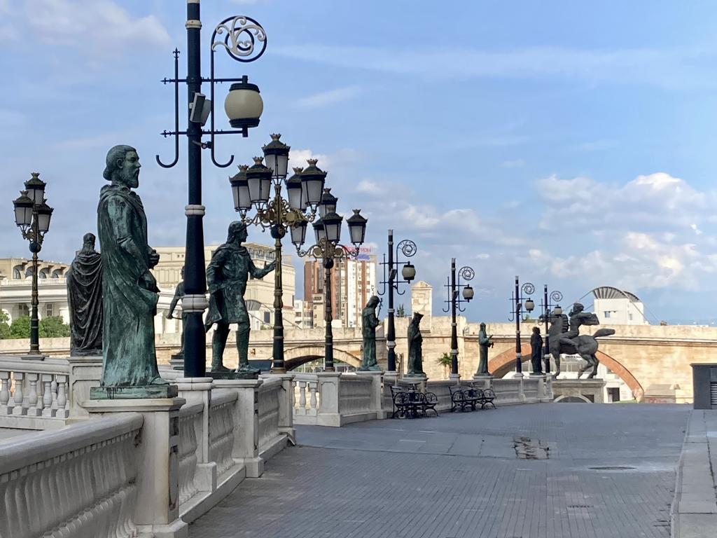 Esculturas de Skopje, capital de Macedonia del Norte