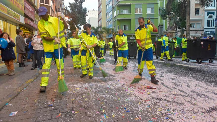 La Noche de Reyes deja casi 18.000 kilos de residuos en la capital