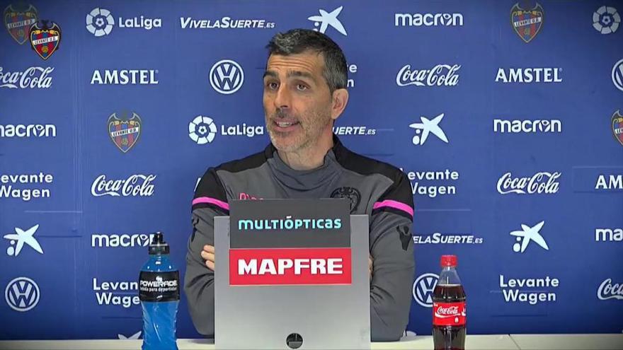 Rueda de prensa de Muñiz post-derbi