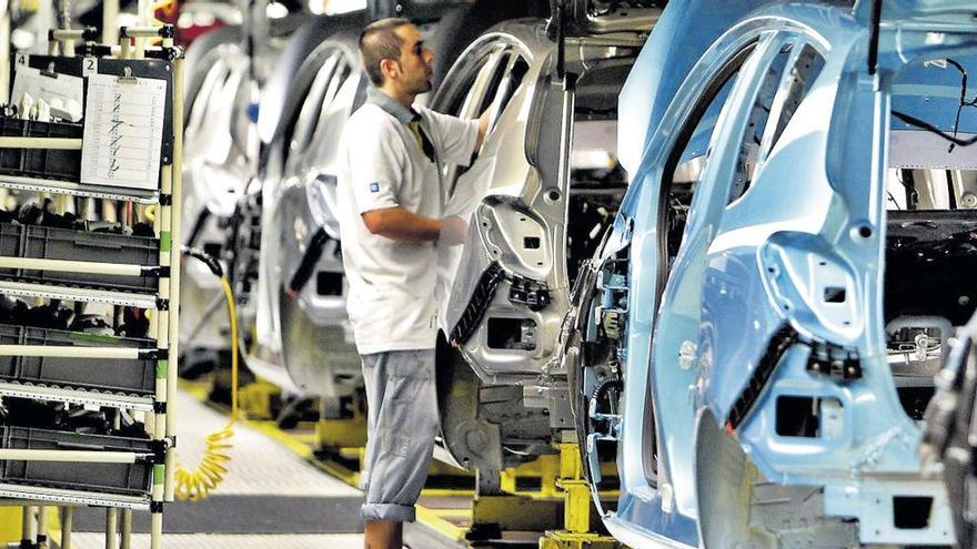 &quot;Gran preocupación&quot; en el sector asturiano del automóvil al caer las ventas el 25%