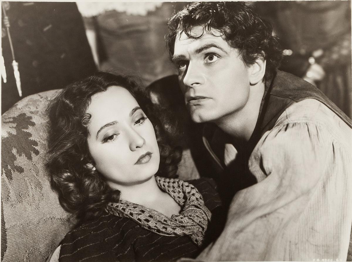 Merle Oberon y Laurence Olivier, en una imagen de 'Cumbres borrascosas'.