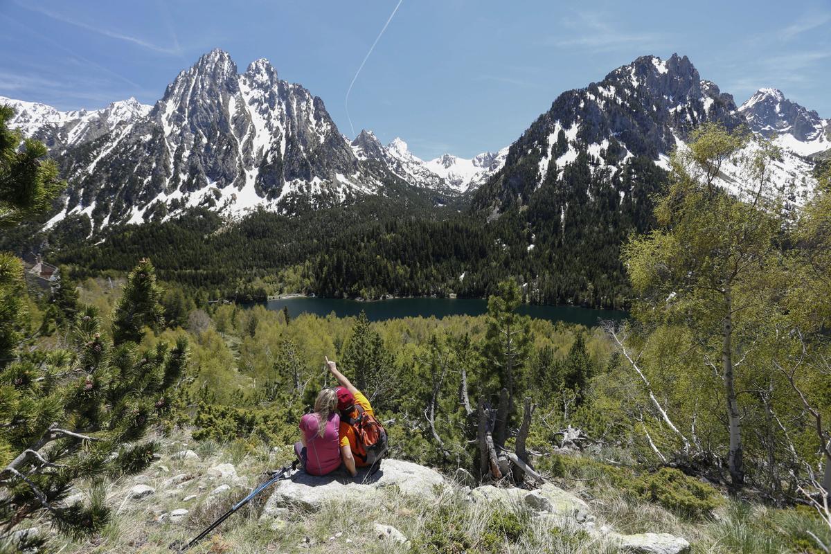 SOCIEDAD ACTIVIDADES TERRES DE LLEIDA PARC NACIONAL D'AIGUESTORTES I ESTANY DE SANT MAURICI FOTO ORIOL CLAVERA