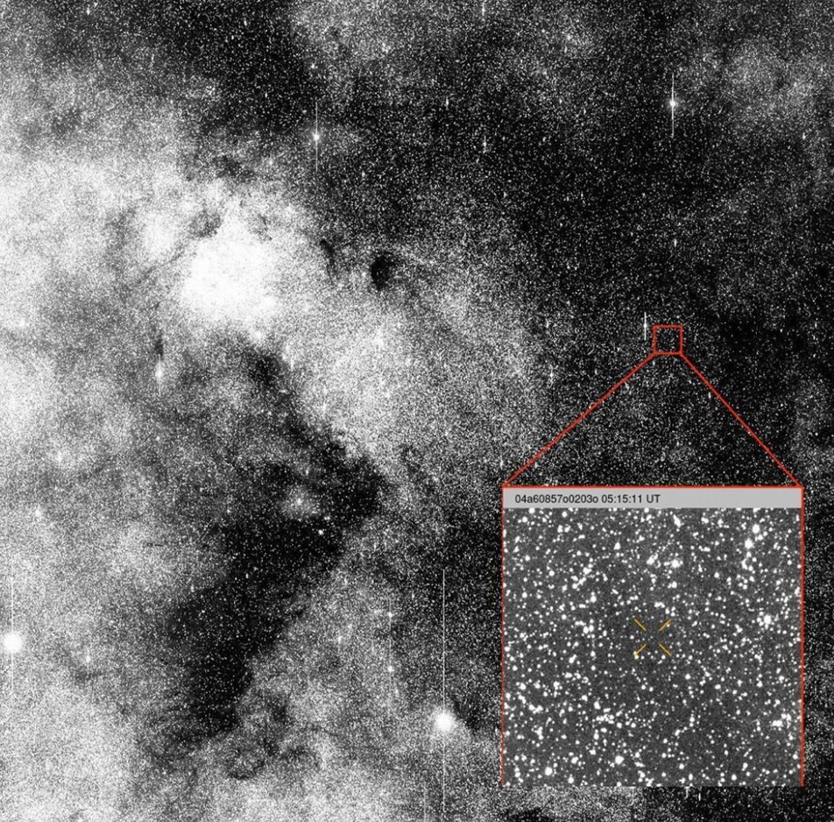 Imagen que muestra la observación del cometa 3I/ATLAS cuando fue descubierto el 1 de julio de 2025. El telescopio de sondeo ATLAS en Chile, fue el primero en informar que el cometa tenía su origen en el espacio interestelar.