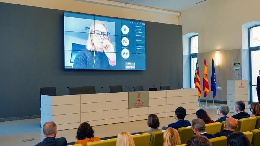 Intervención online del equipo de la Universidad de Alicante en el momento de recoger su galardón.