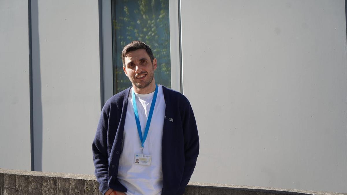 El doctor Alejandro Criado Fernández, químico de materiales e investigador Ramón y Cajal en el CICA de la Universidade da Coruña.