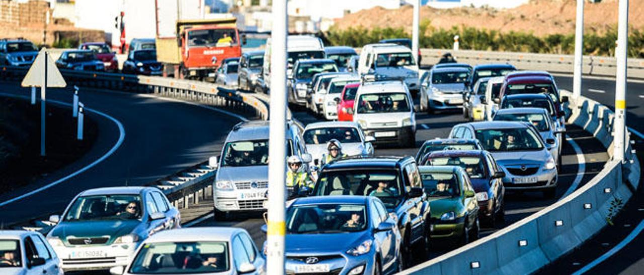 17 kilómetros en hora y cuarto