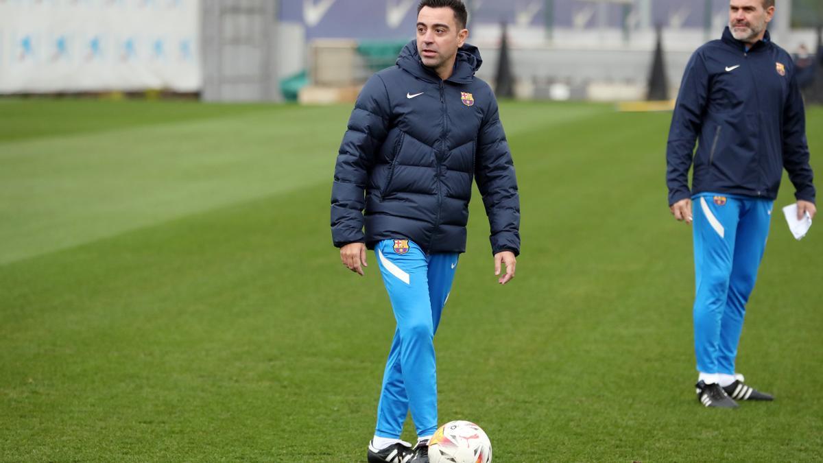 El segundo entrenamiento de Xavi, en imágenes