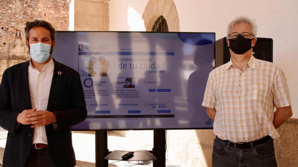 Andrés Licerán y José Luis Castaño, esta mañana en la presentación.