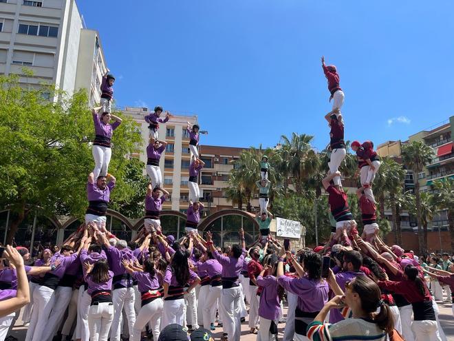Los 'castellers' de la Esquerra de l'Eixample de Barcelona firman su mejor actuación durante su fiesta mayor