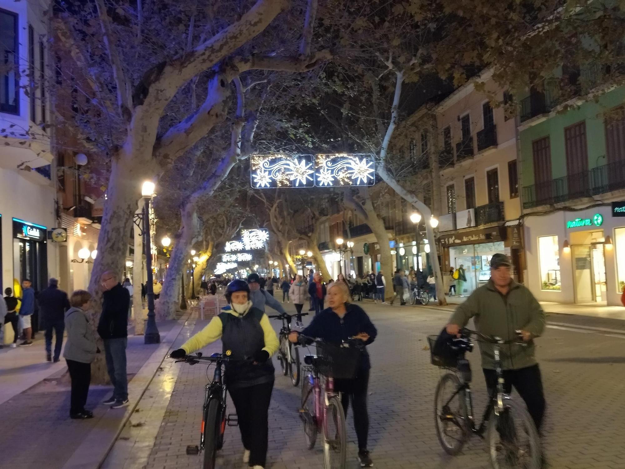 Dénia resplandece en Navidad