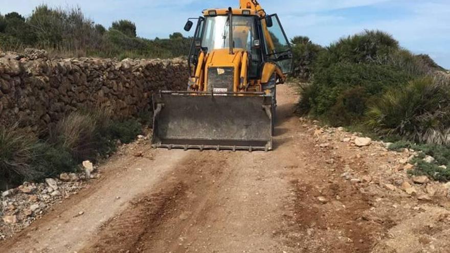 Peñíscola acondiciona 20 kilómetros de caminos