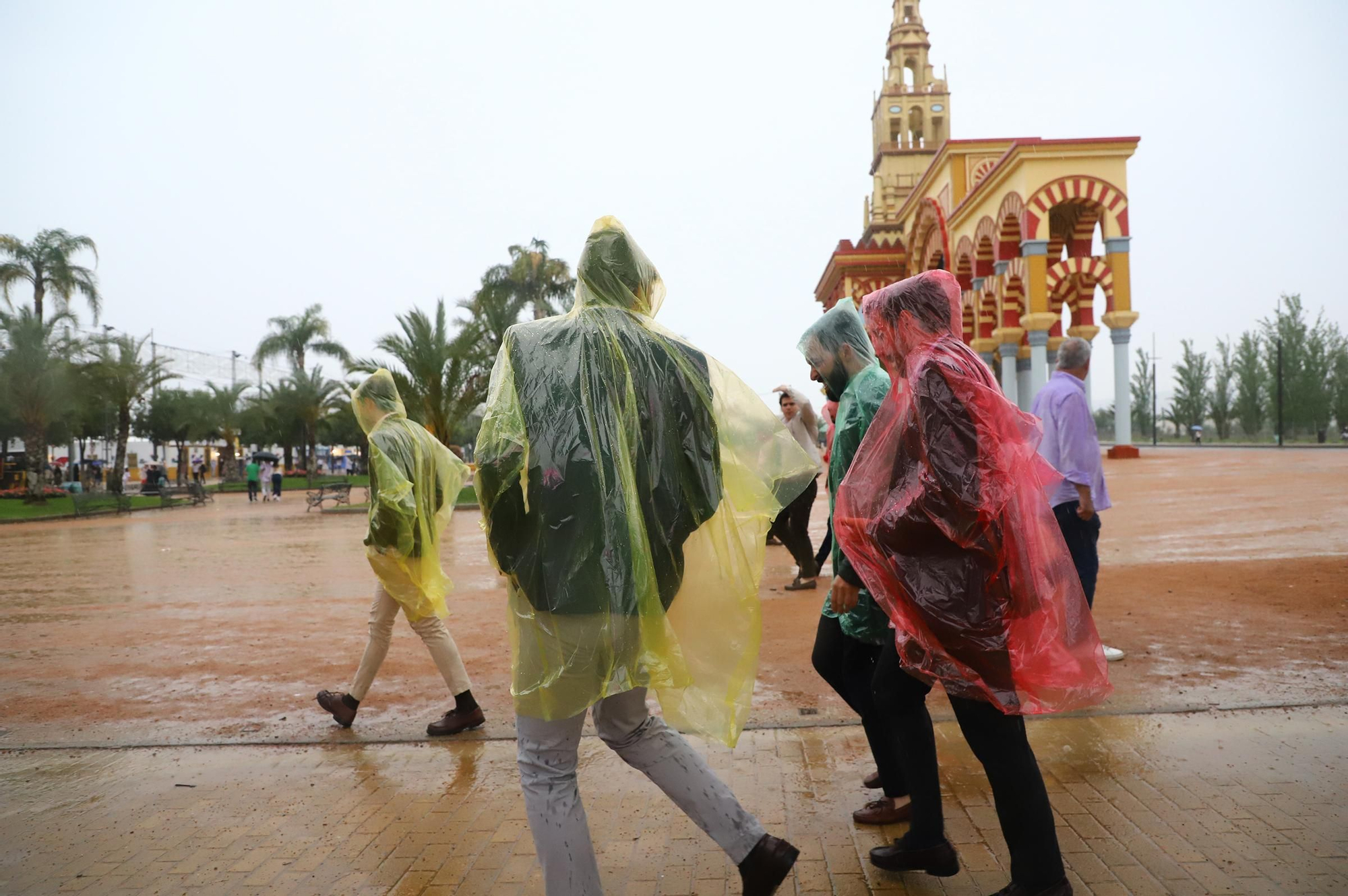 El primer día de Feria marcado por la lluvia