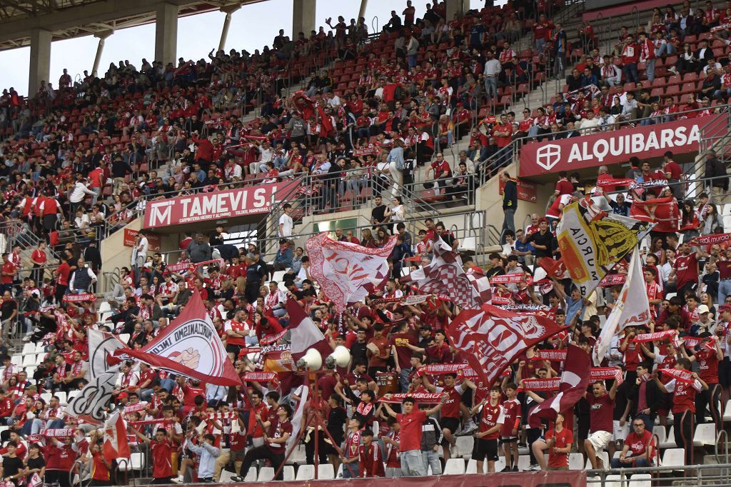 Las mejores imágenes del partido entre el Real Murcia y el Antequera