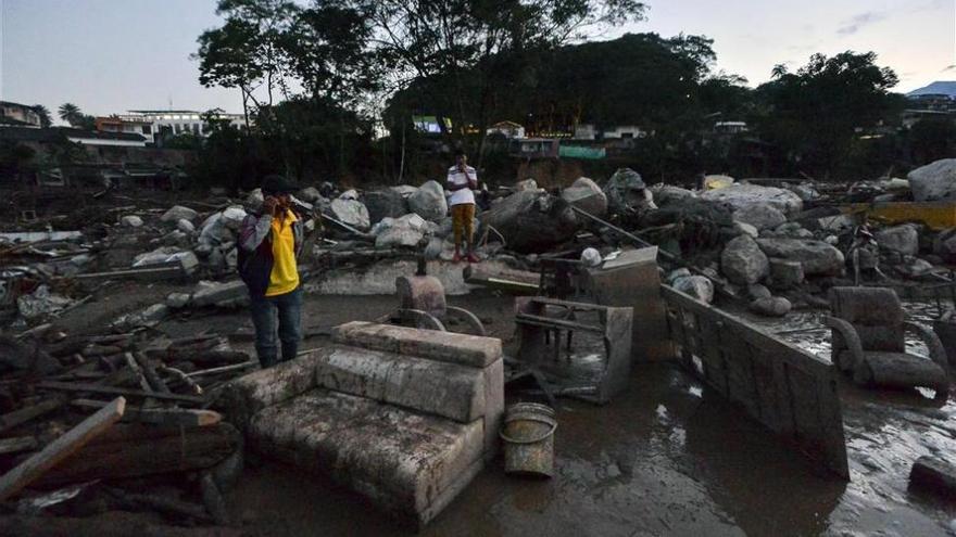 Más de 230 muertos por la avalancha de lodo y piedras en Colombia