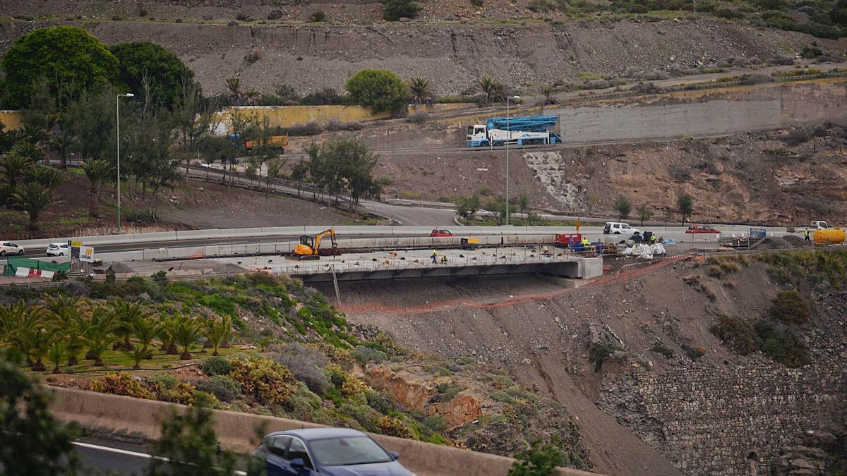 Los carriles del puente del Tívoli estarán listos para el tráfico en una semana