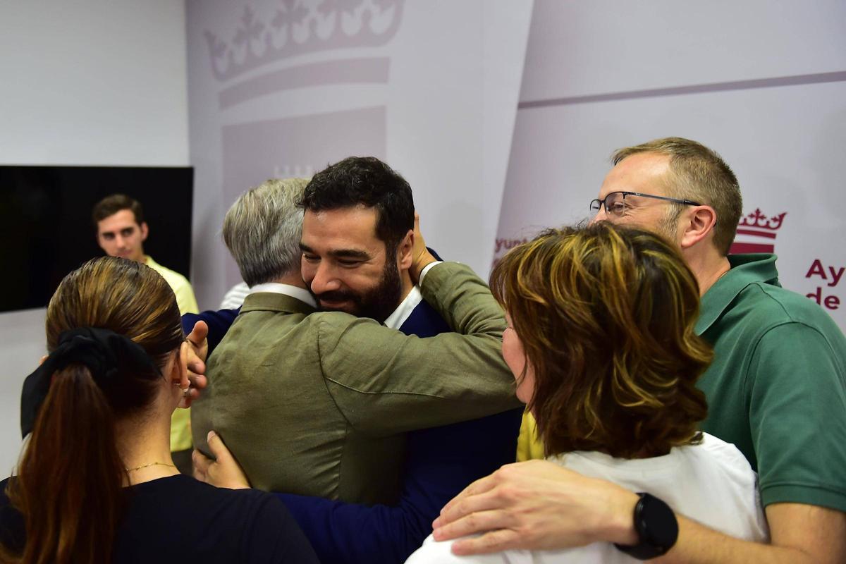 Fotogalería | La rueda de prensa de despedida de Fernando Pizarro, en imágenes