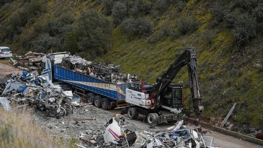 Crisis ferroviaria tras el accidente de tren en Adamuz, en directo | Un mes de la tragedia: la investigación se centra en las vías, pendiente de las cajas negras y con 34 denuncias