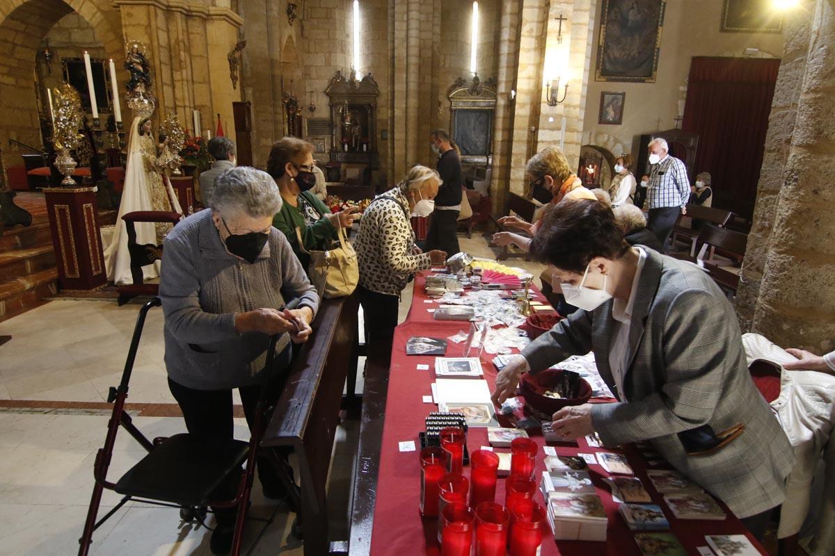 Martes y trece en San Lorenzo, colas para visitar a la Virgen de los Remedios
