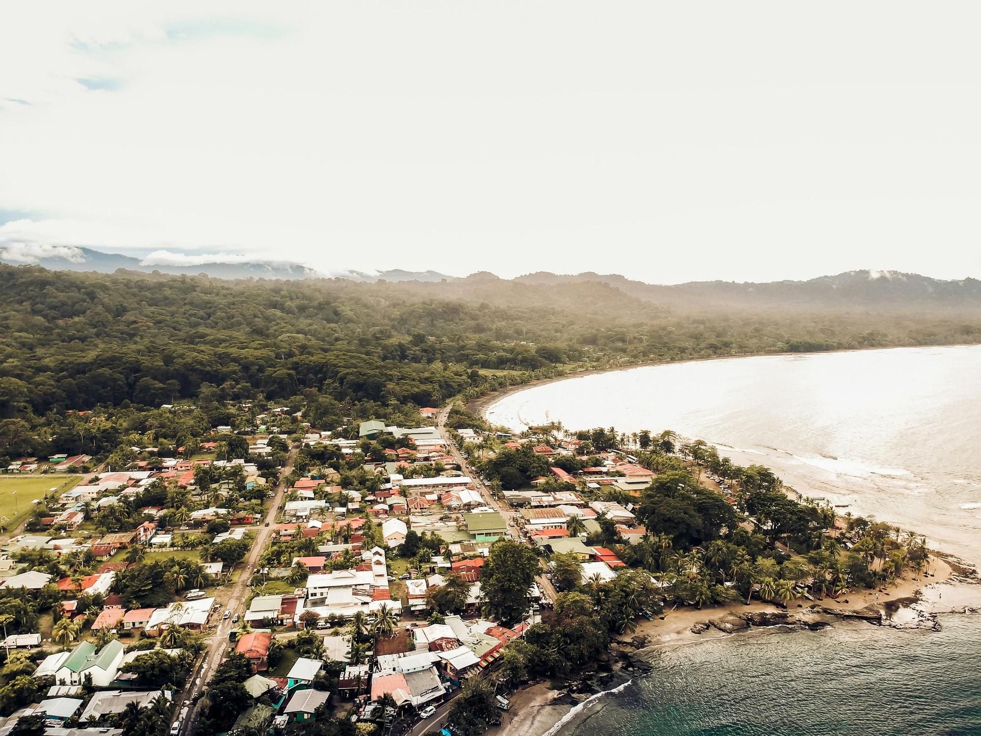 Los ritmos caribeños en Puerto Viejo de Talamanca acompañan la búsqueda del quetzal