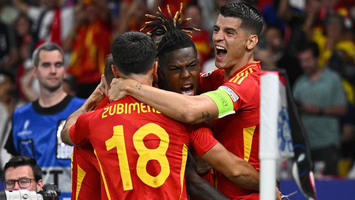 Los jugadores de la selección española celebran el 1-0 ante Inglaterra en la final de la Eurocopa de Alemania de 2024
