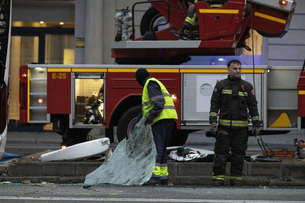 Choque de dos autocares en la Diagonal con una treintena de heridos