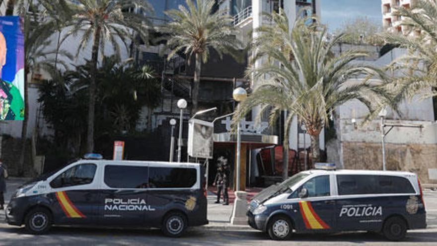 Detienen al director de la discoteca Tito&#039;s por la trama corrupta de la Policía Local