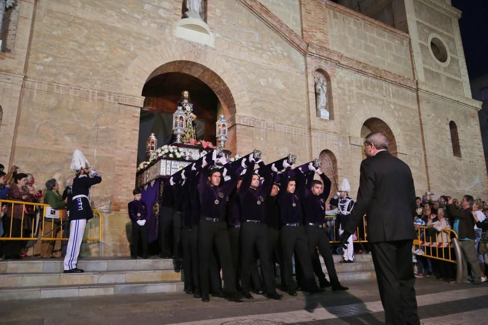 Procesión del Santo Entierro de Cristo en Torrevieja, Viernes Santo, con la participación de 18 imágenes y 154 cofradías