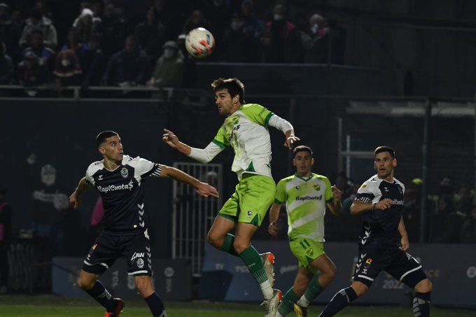 Imagen del encuentro entre el Gimnasia y el Defensa