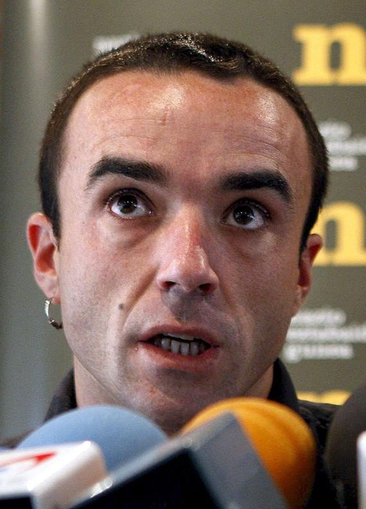 GRA001. MADRID, 05/11/2016.- Fotografía de archivo (02/10/2009) del líder de ETA Mikel Irastorza, que sustituyó en 2015 en la cúpula de la organización a David Pla e Iratxe Sorzabal, que ha sido detenido en Ascain, al sur dde Francia, por la Policía francesa, en colaboración con la Guardia Civil, según dijeron a Efe fuentes de la lucha antiterrorista. Con esta operación, ETA queda descabezada con apenas cinco miembros liberados tras los sucesivos golpes dados por las fuerzas de seguridad que la han dejado sin capacidad operativa. EFE/Javier Etxezarreta GRA001. MADRID, 05/11/2016.- Fotografía de archivo (02/10/2009) del líder de ETA Mikel Irastorza, que sustituyó en 2015 en la cúpula de la organización a David Pla e Iratxe Sorzabal, que ha sido detenido en Ascain, al sur dde Francia, por la Policía francesa, en colaboración con la Guardia Civil, según dijeron a Efe fuentes de la lucha antiterrorista. Con esta operación, ETA queda descabezada con apenas cinco miembros liberados tras los sucesivos golpes dados por las fuerzas de seguridad que la han dejado sin capacidad operativa. EFE/Javier Etxezarreta