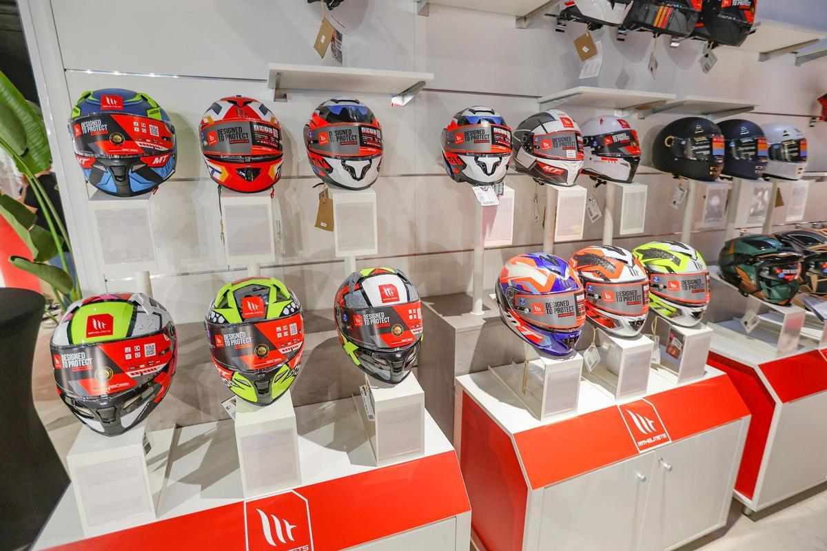 Dispone de toda una gama de accesorios y complementos Honda.