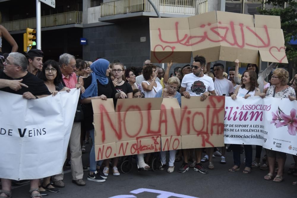 Manifestació a Manresa en contra de la violació d'