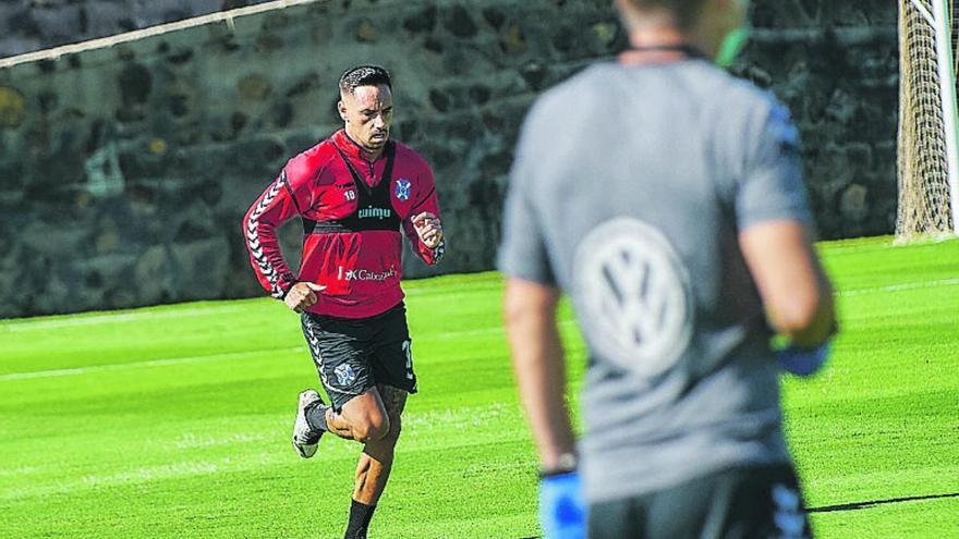 El Tenerife incide en la resistencia en su segunda sesión de entrenamiento