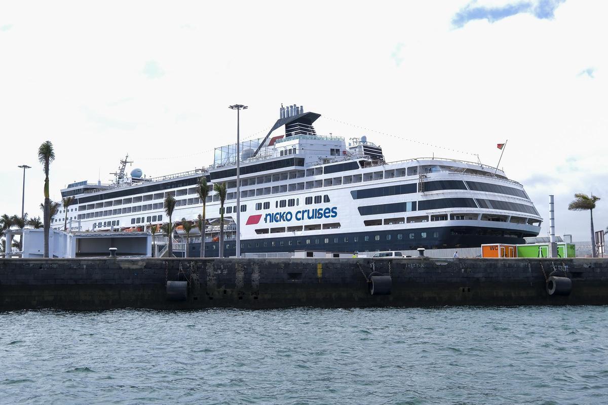 El barco 'Nicko Cruises', uno de los cruceros que atracó en el Muelle Santa Catalina en abril.