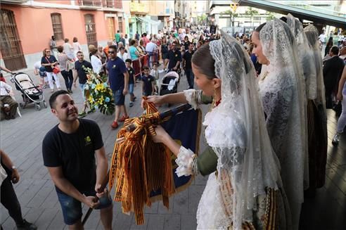 Ofrenda de flores a Sant Pasqual en Vila-real