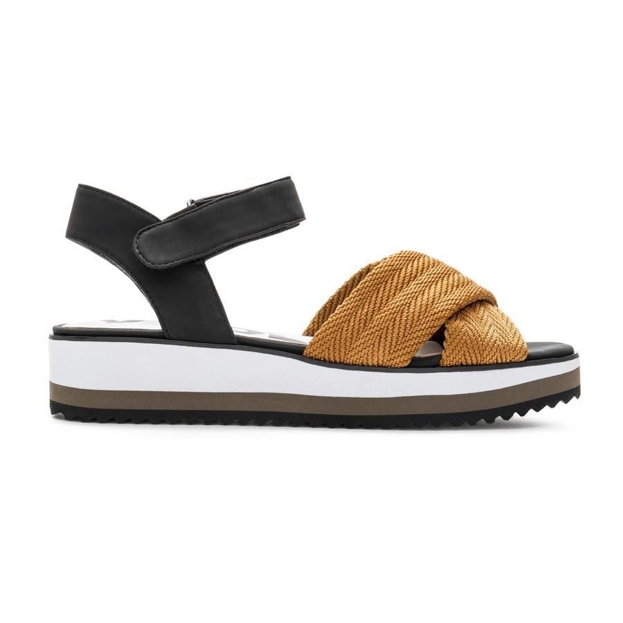 Rebajas Bimba y Lola zapatos imprescindibles, cuña