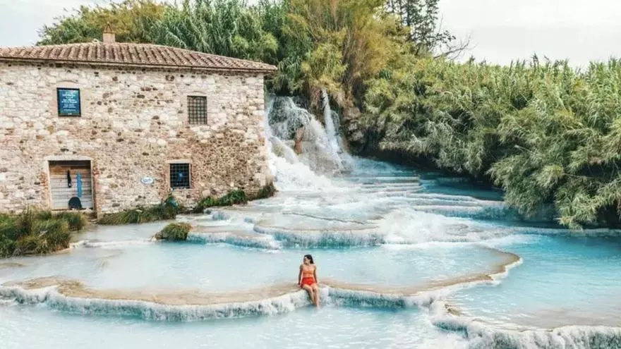 Estas son las termas más impresionantes de España: gratuitas y en un pueblo precioso