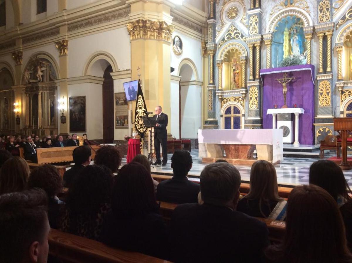 El templo de la Inmaculada acogió el tradicional pregón de Viernes de Dolores de la Semana Santa de Torrevieja El templo de la Inmaculada acogió el tradicional pregón de Viernes de Dolores de la Semana Santa de Torrevieja