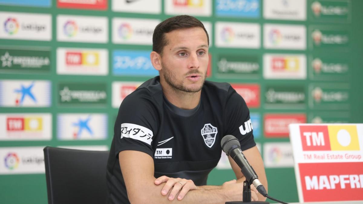 Piatti durante la rueda de prensa de esta mañana en el Martínez Valero