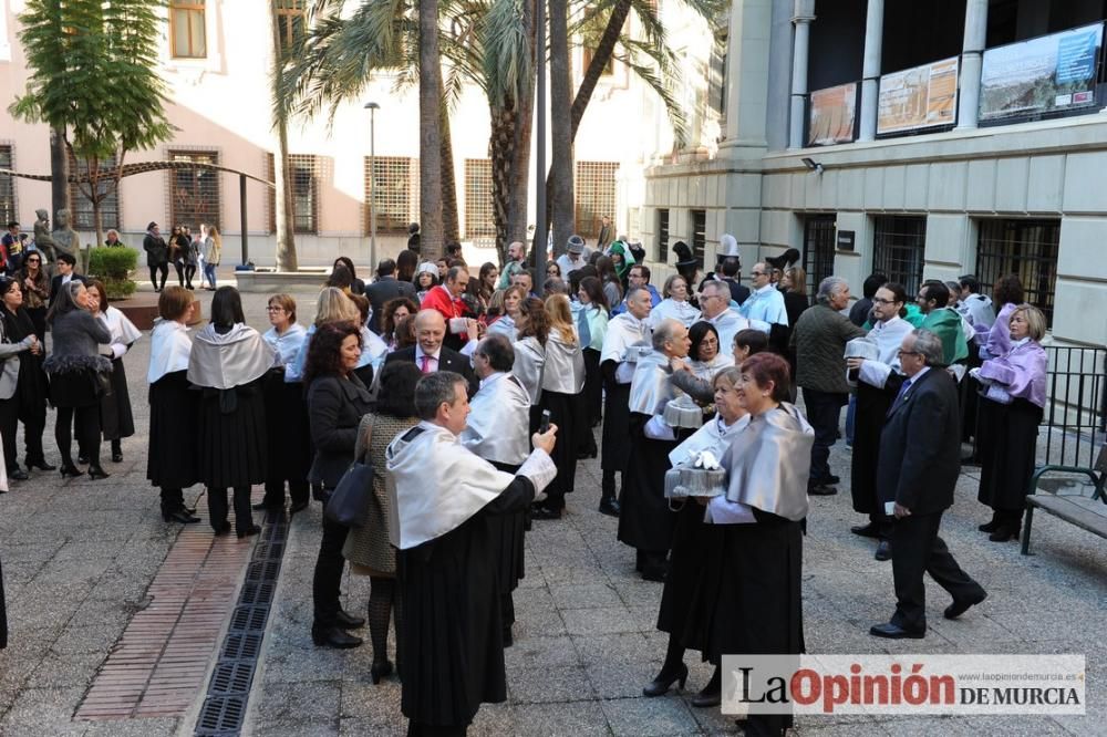 Rosamaría Alberdi, primera enfermera doctora honoris causa de España por la UMU