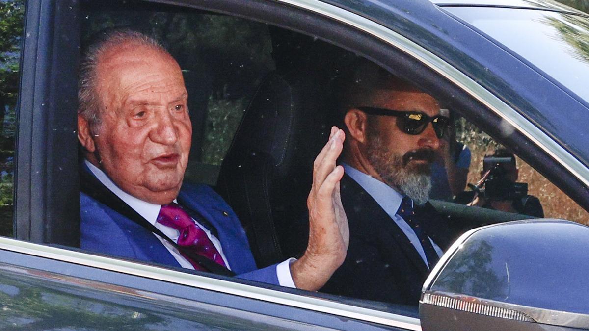 El rey Juan Carlos llega a la Zarzuela