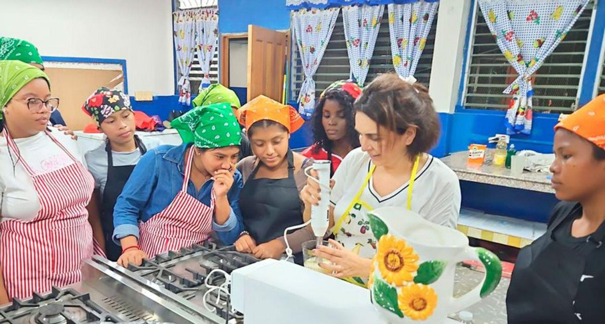 Uno de los cursos de cocina impartidos por Rita en Panamá.