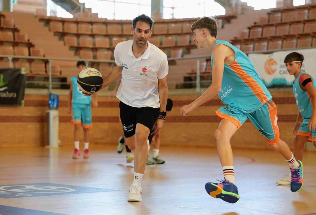 José Manuel Calderón durante una de las sesiones del campus.