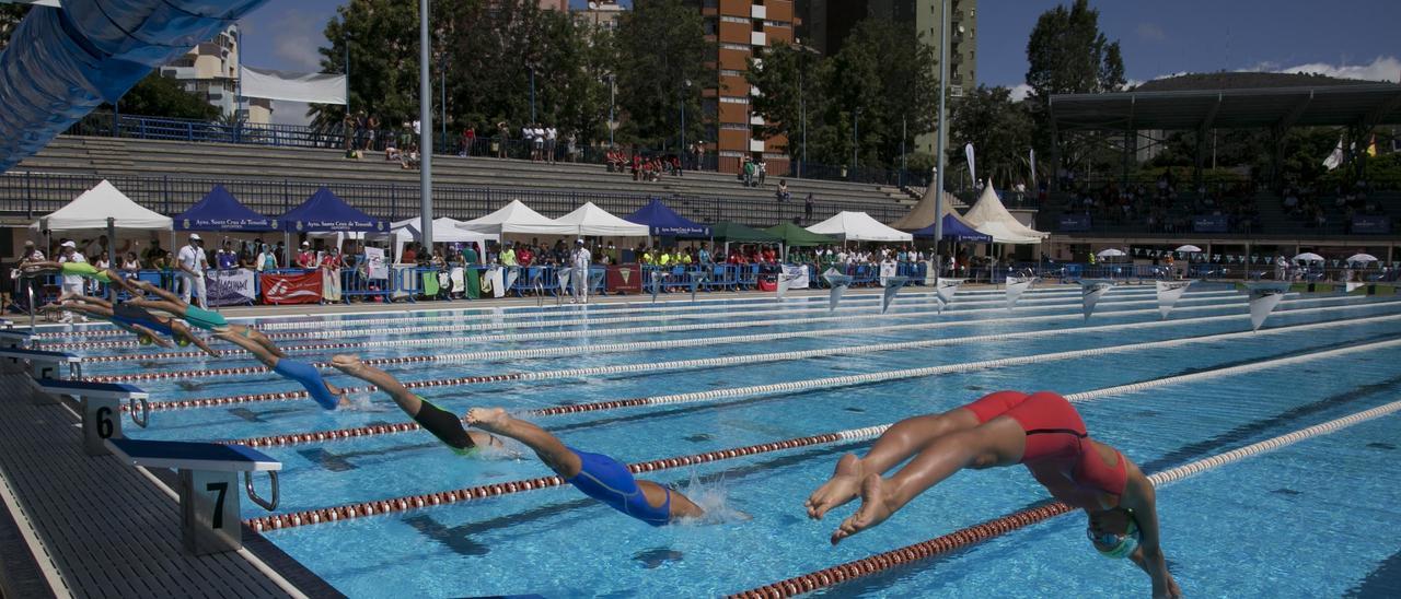 Instalaciones de la piscina municipal Acidalio Lorenzo, en Santa Cruz de Tenerife.