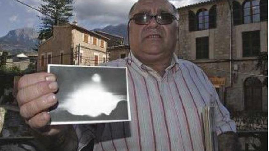 José Climent aus Sóller ist sich sicher, dass sein Foto ein Ufo zeigt.