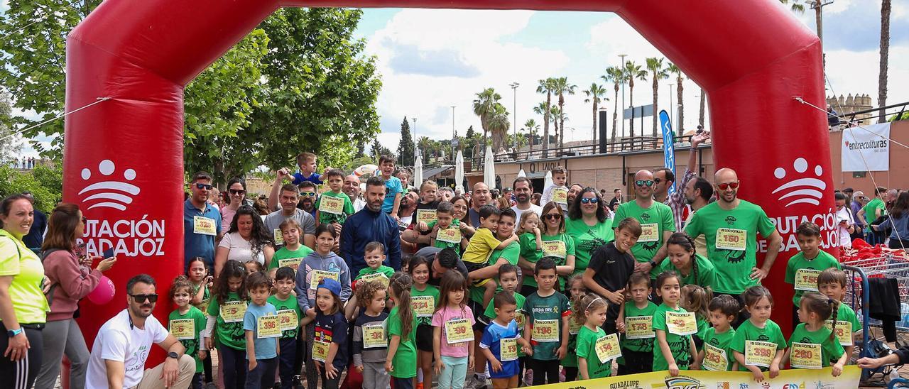 Cientos de corredores de todas las edades participan en la VIII San Romilla