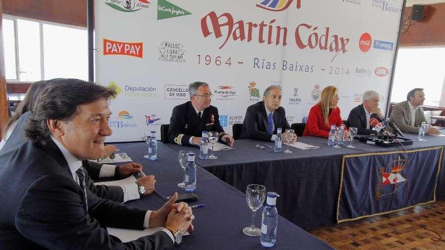 Un instante de la presentación, ayer en los salones del Real Club Náutico de Vigo. // J. Santomé