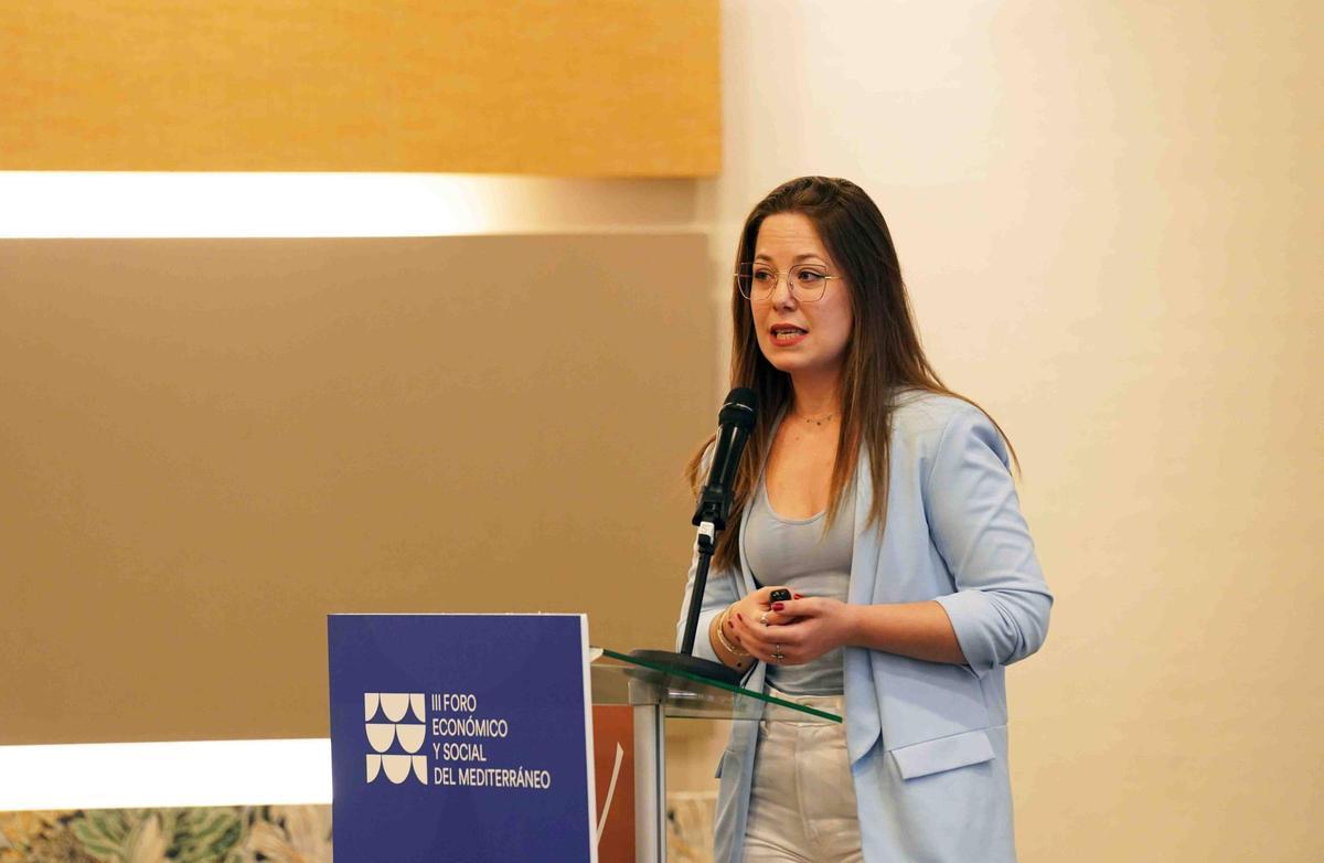 La periodista Ana Montañez presentó las conclusiones previas del Grupo de Málaga del III Foro del Mediterráneo