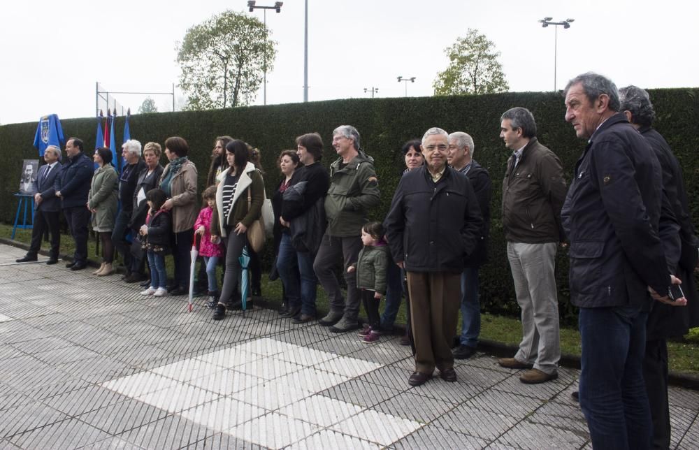 Descubrimiento de la placa de Isidro Langara en el