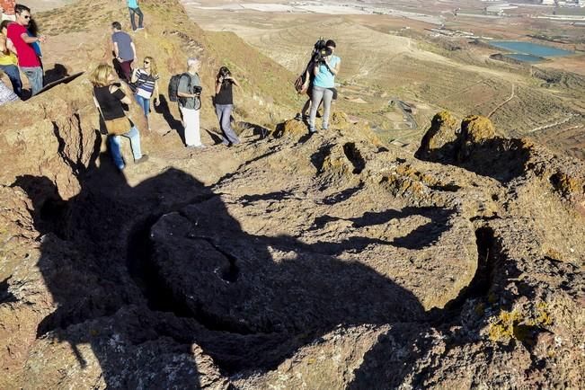 Visita al primer rayo de sol del solsticio de ...